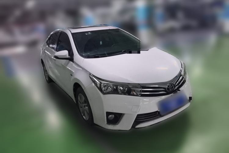 Used Toyota Corolla 2014 1.6L CVT GL-i Front Right 45 Deg