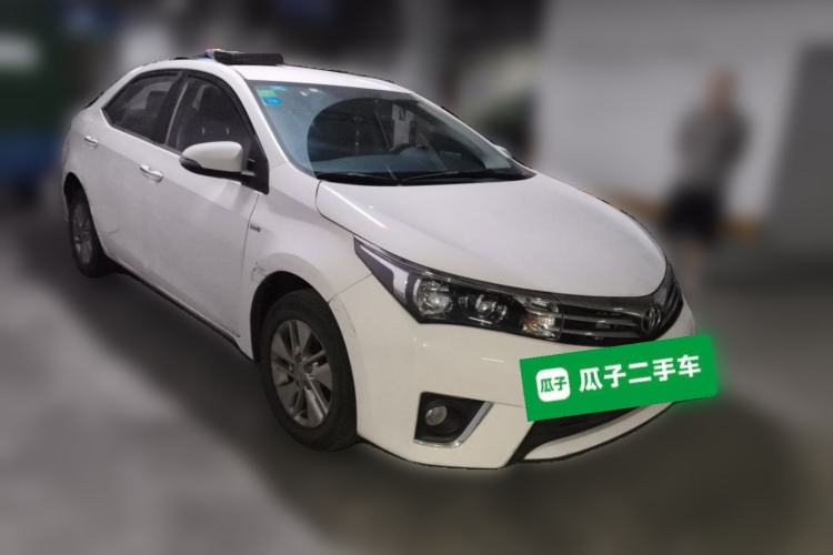Used Toyota Corolla 2014 1.6L CVT GL Front Right 45 Deg