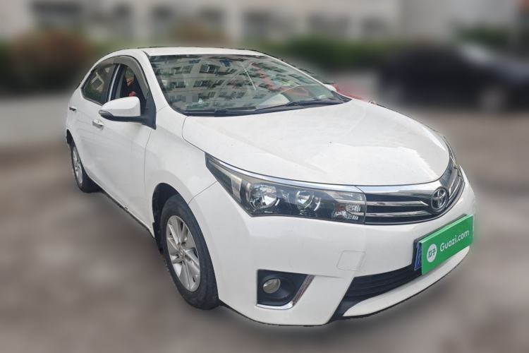 Used Toyota Corolla 2014 1.6L CVT GL Front Right 45 Deg