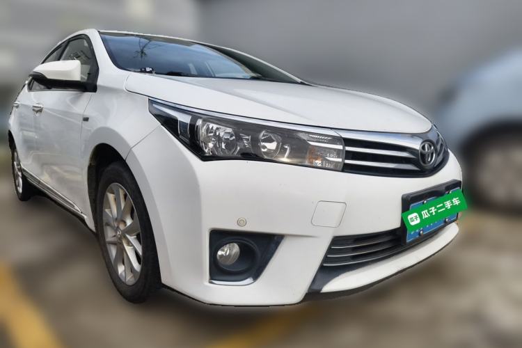 Used Toyota Corolla 2014 1.6L CVT GL-i Leather Edition Front Right 45 Deg