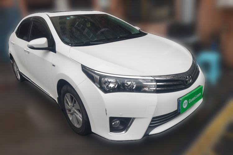 Used Toyota Corolla 2014 1.6L CVT GL-i Front Right 45 Deg