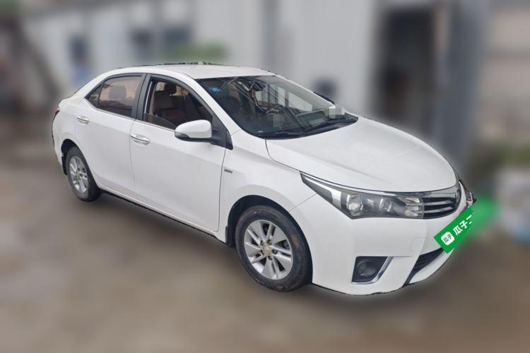 Used Toyota Corolla 2014 1.6L CVT GL Front Right 45 Deg