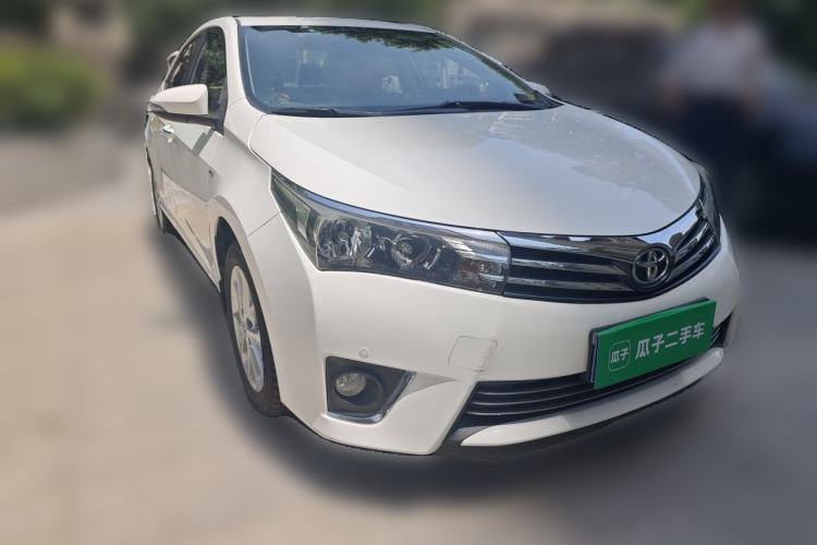 Used Toyota Corolla 2014 1.6L CVT GL-i Leather Edition Front Right 45 Deg