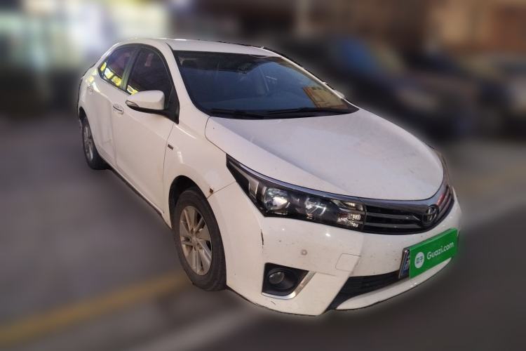 Used Toyota Corolla 2014 1.6L CVT GL Front Right 45 Deg
