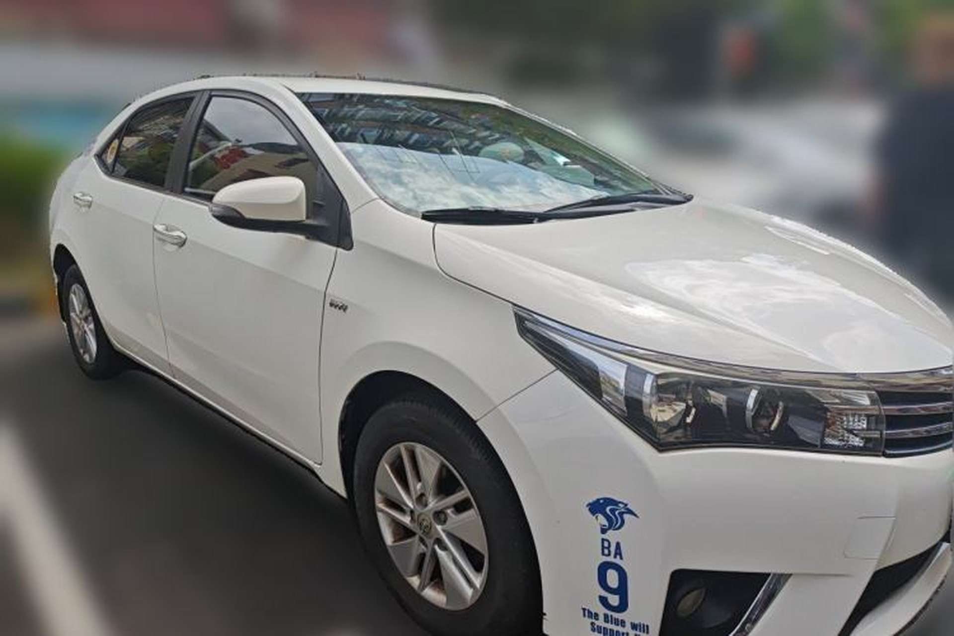Used Toyota Corolla 2014 1.6L CVT GL Front Right 45 Deg