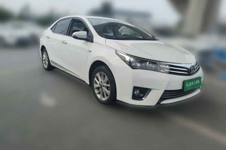 Used Toyota Corolla 2014 1.6L CVT GL-i Leather Edition Front Right 45 Deg