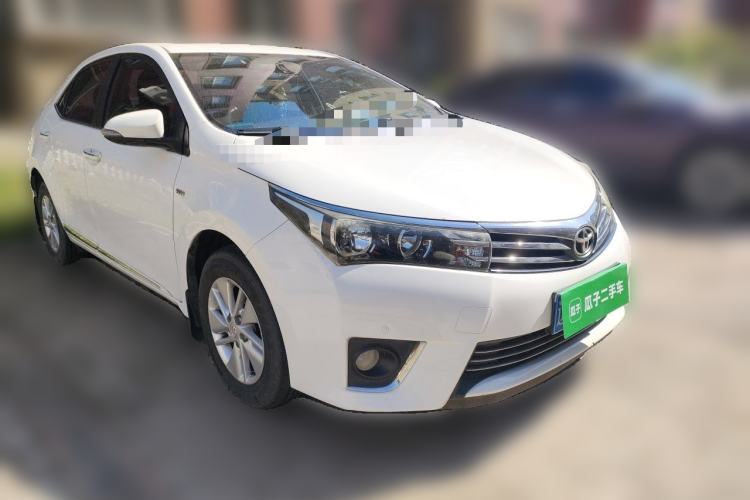 Used Toyota Corolla 2014 1.6L CVT GL-i Front Right 45 Deg