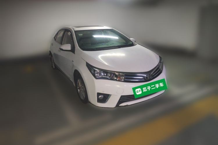 Used Toyota Corolla 2014 1.6L CVT GL-i Front Right 45 Deg