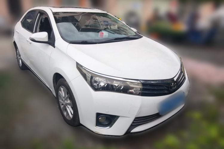 Used Toyota Corolla 2014 1.6L CVT GL-i Leather Edition Front Right 45 Deg