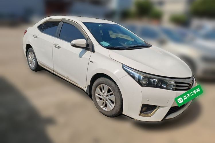 Used Toyota Corolla 2014 1.6L CVT GL Front Right 45 Deg