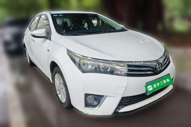 Used Toyota Corolla 2014 1.6L CVT GL Front Right 45 Deg