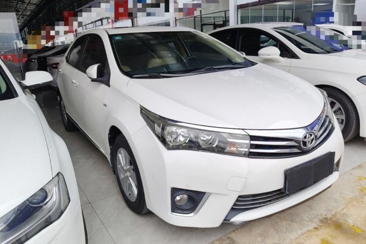 Used Toyota Corolla 2014 1.6L CVT GL-i Front Right 45 Deg