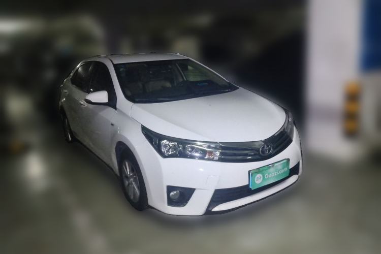 Used Toyota Corolla 2014 1.6L CVT GL Front Right 45 Deg
