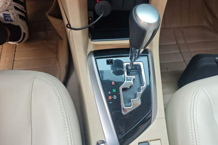 Used Toyota Corolla 2014 1.6L CVT GL Gear Lever
