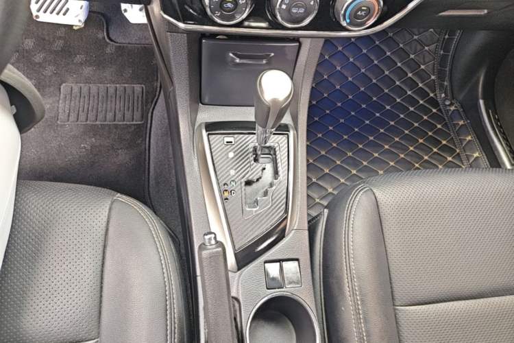 Used Toyota Corolla 2014 1.6L CVT GL Gear Lever