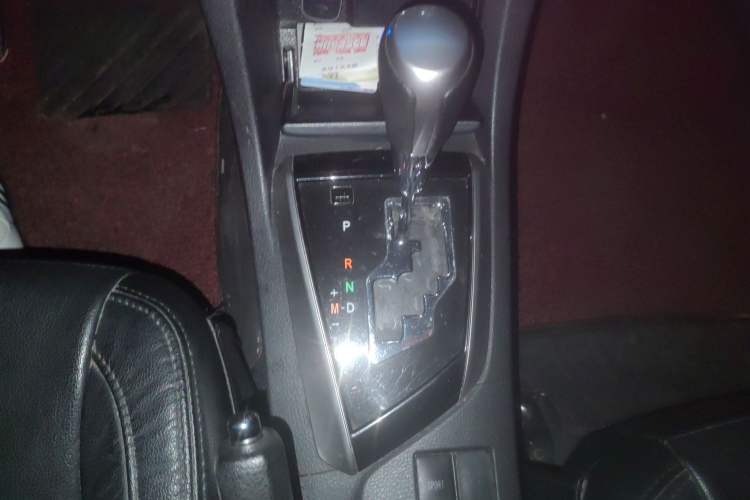 Used Toyota Corolla 2014 1.6L CVT GL Gear Lever