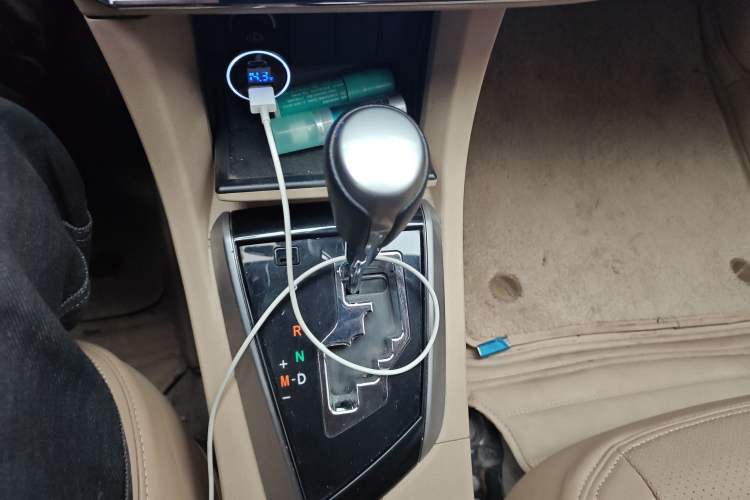 Used Toyota Corolla 2014 1.6L CVT GL Gear Lever