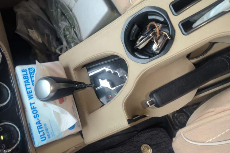 Used Toyota Corolla 2014 1.6L CVT GL Gear Lever