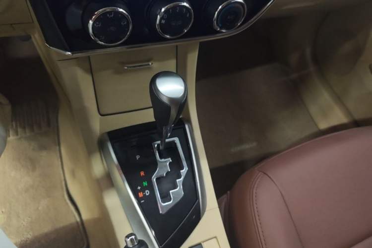 Used Toyota Corolla 2014 1.6L CVT GL Gear Lever