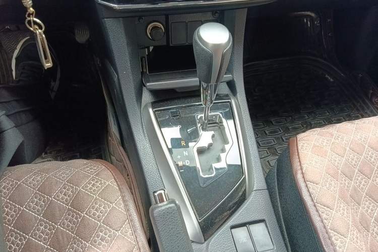 Used Toyota Corolla 2014 1.6L CVT GL Gear Lever