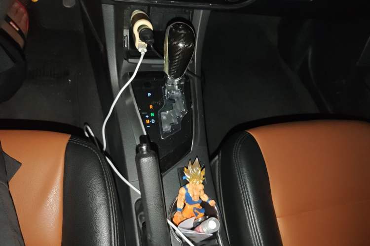 Used Toyota Corolla 2014 1.6L CVT GL Gear Lever