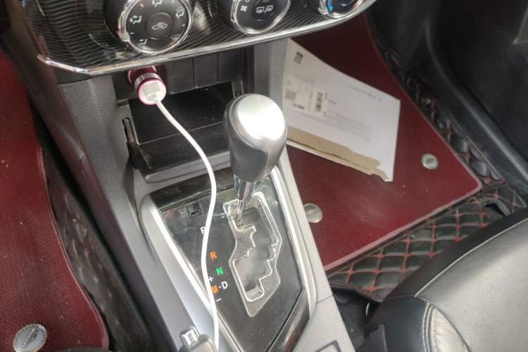Used Toyota Corolla 2014 1.6L CVT GL-i Leather Edition Gear Lever