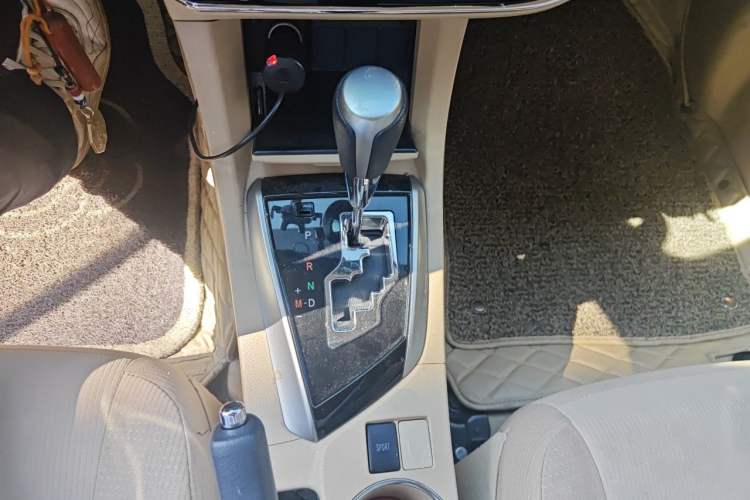 Used Toyota Corolla 2014 1.6L CVT GL Gear Lever