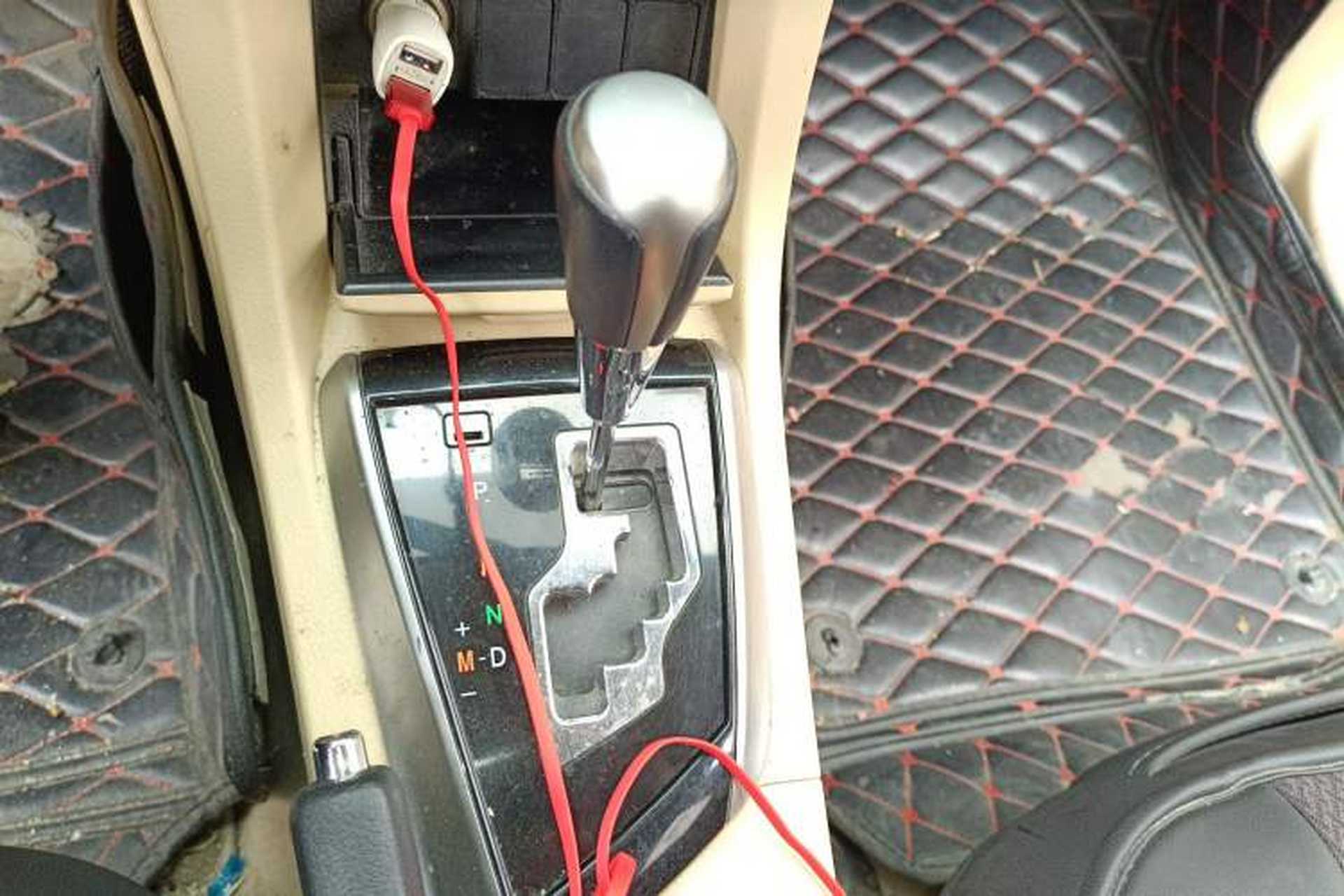 Used Toyota Corolla 2014 1.6L CVT GL-i Leather Edition Gear Lever