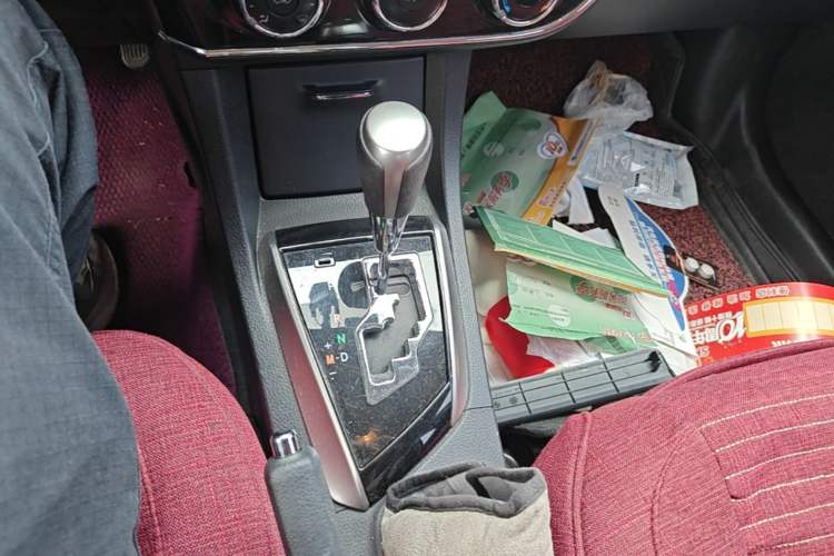 Used Toyota Corolla 2014 1.6L CVT GL Gear Lever