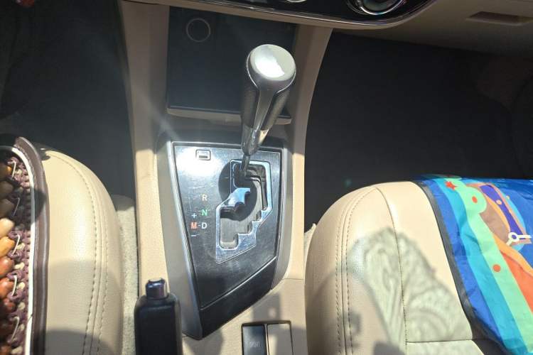 Used Toyota Corolla 2014 1.6L CVT GL Gear Lever