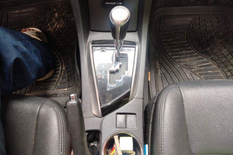 Used Toyota Corolla 2014 1.6L CVT GL Gear Lever