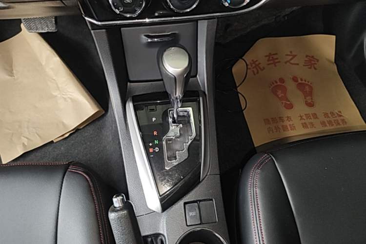 Used Toyota Corolla 2014 1.6L CVT GL Gear Lever