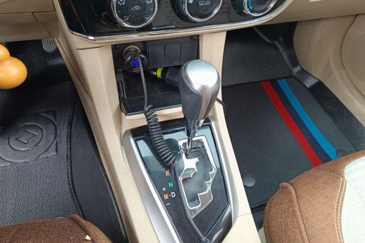 Used Toyota Corolla 2014 1.6L CVT GL Gear Lever