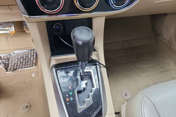 Used Toyota Corolla 2014 1.6L CVT GL Gear Lever