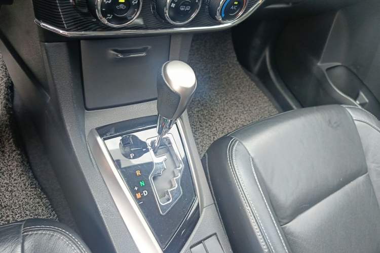 Used Toyota Corolla 2014 1.6L CVT GL-i Leather Edition Gear Lever