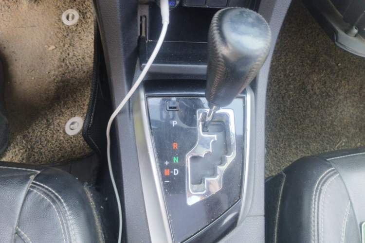 Used Toyota Corolla 2014 1.6L CVT GL-i Leather Edition Gear Lever