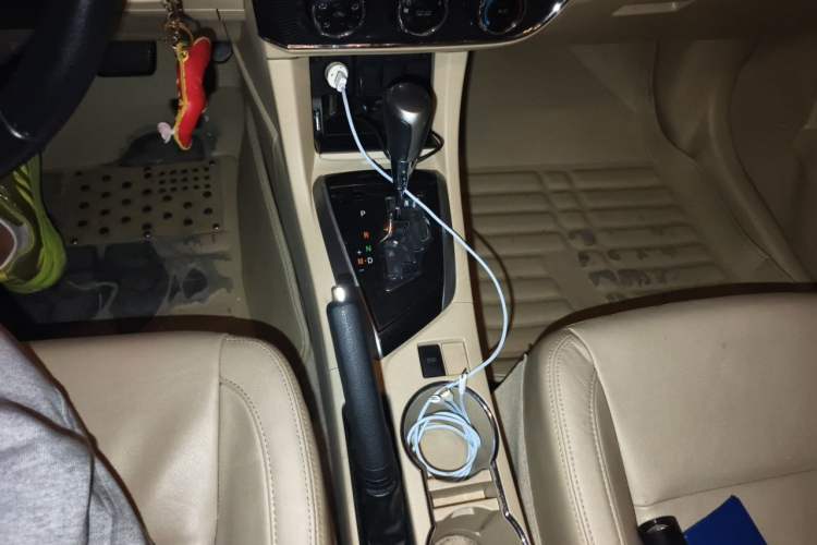 Used Toyota Corolla 2014 1.6L CVT GL-i Gear Lever