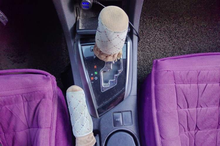 Used Toyota Corolla 2014 1.6L CVT GL Gear Lever
