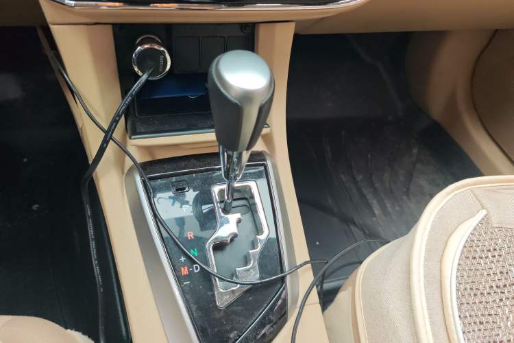 Used Toyota Corolla 2014 1.6L CVT GL Gear Lever
