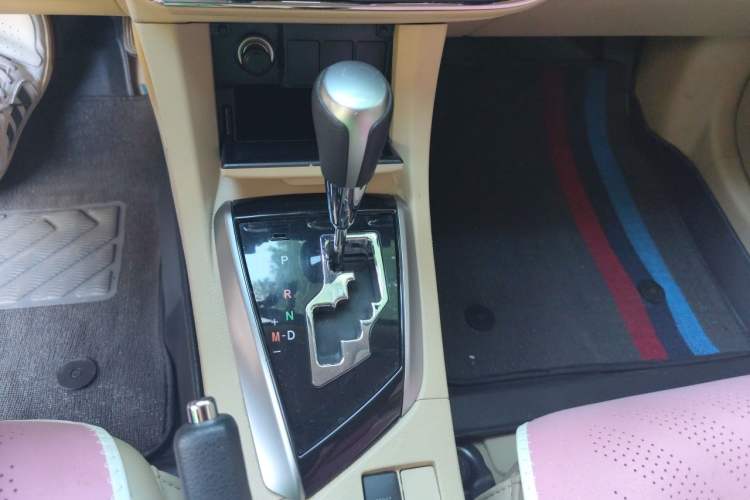 Used Toyota Corolla 2014 1.6L CVT GL Gear Lever