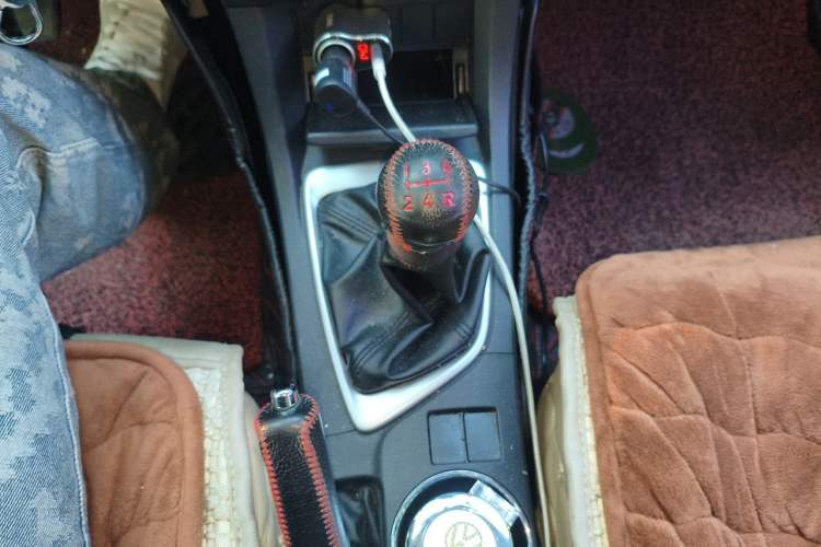 Used Toyota Corolla 2014 1.6L Manual GL Gear Lever
