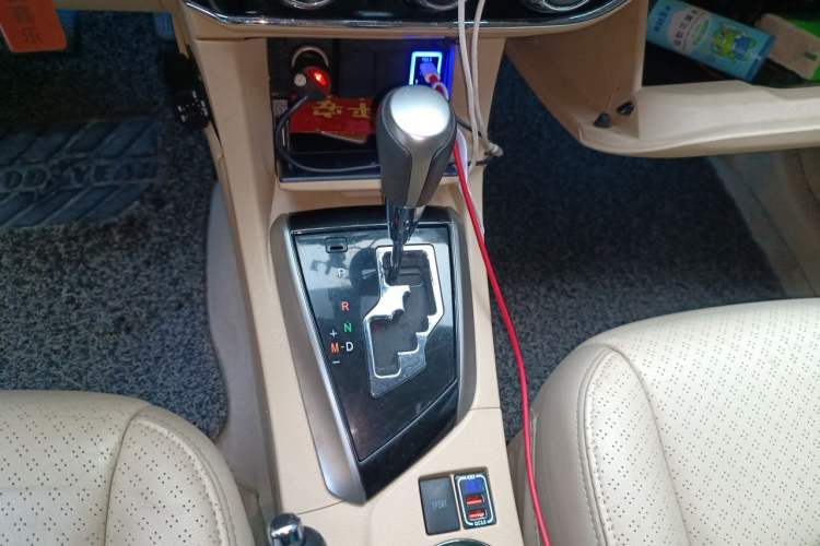 Used Toyota Corolla 2014 1.6L CVT GL Gear Lever