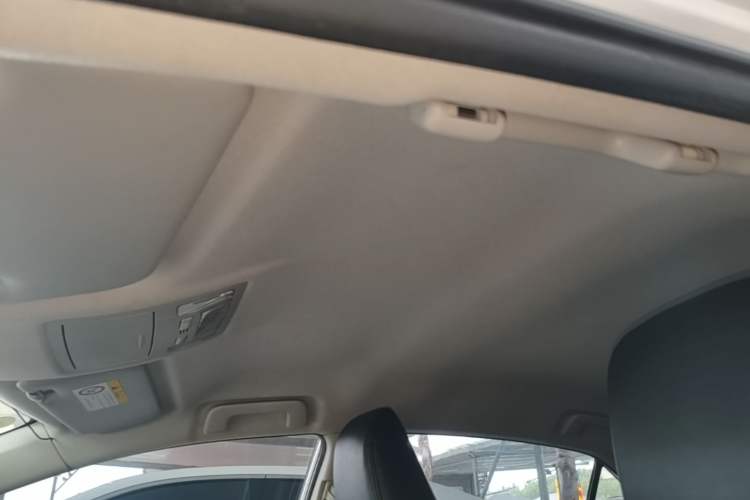 Used Toyota Corolla 2014 1.6L CVT GL Headliner