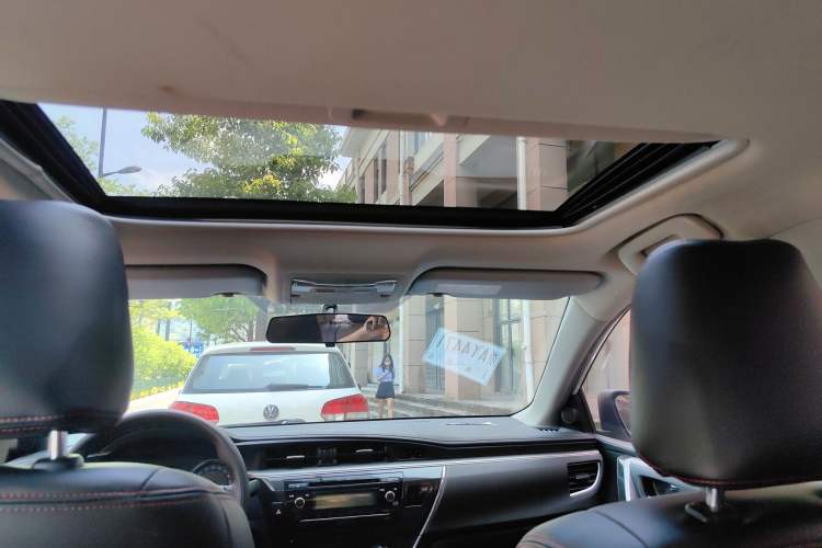 Used Toyota Corolla 2014 1.6L CVT GL-i Headliner