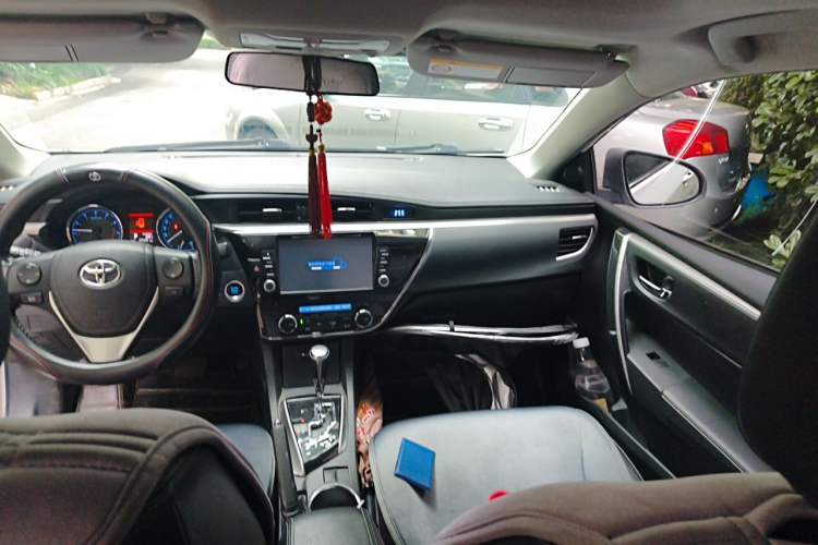 Used Toyota Corolla 2014 1.6L CVT GLX-i Headliner