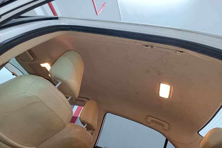 Used Toyota Corolla 2014 1.6L CVT GL Headliner