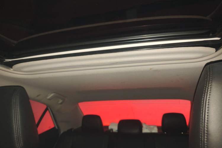 Used Toyota Corolla 2014 1.6L CVT GL-i Headliner