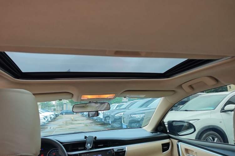 Used Toyota Corolla 2014 1.6L CVT GL-i Headliner