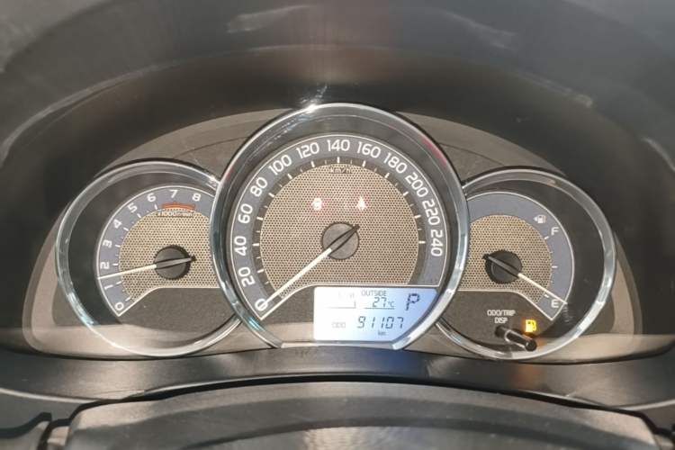 Used Toyota Corolla 2014 1.6L CVT GL Instrument Cluster