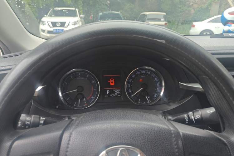 Used Toyota Corolla 2014 1.6L CVT GL-i Instrument Cluster